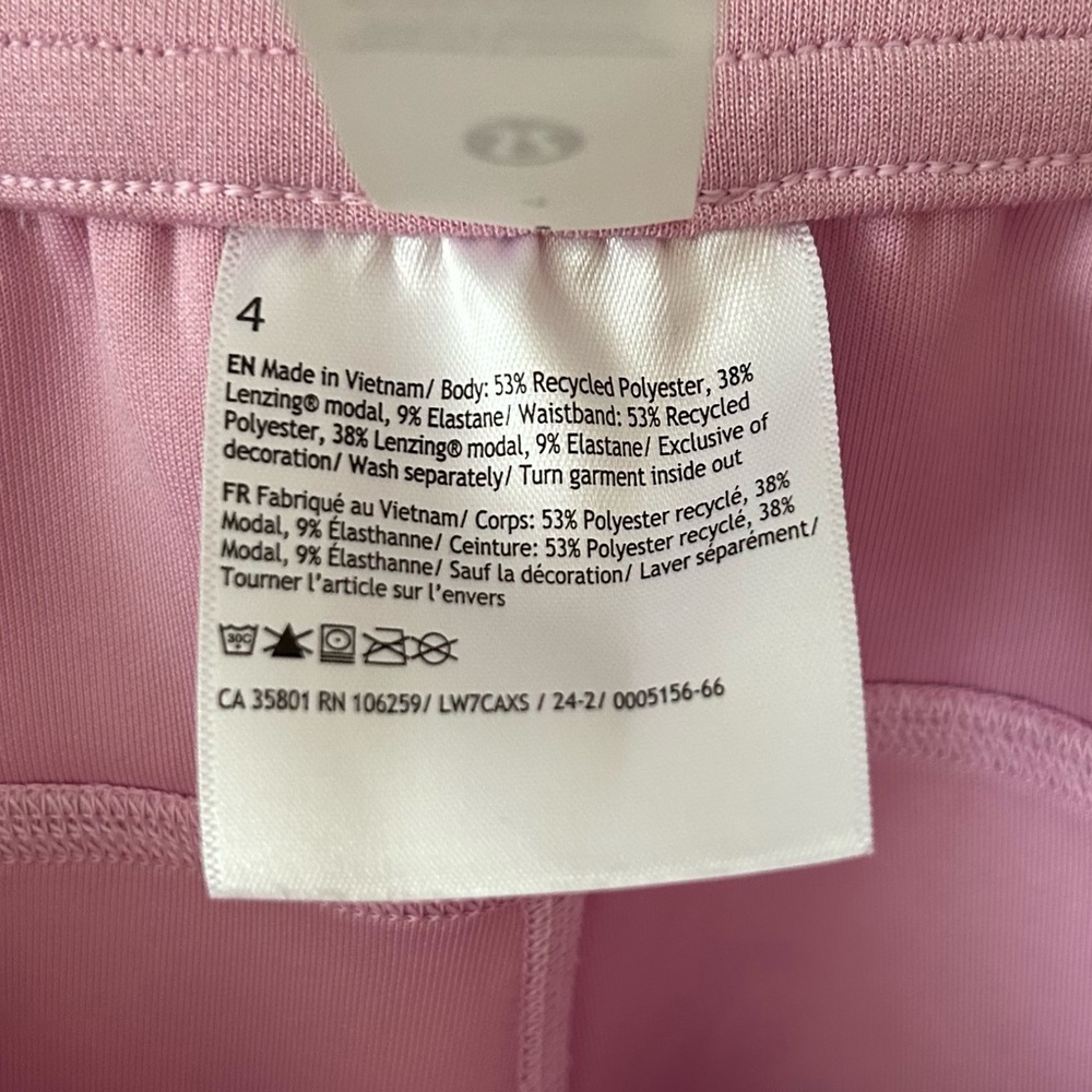 Lululemon Softstream Shorts Size 4 NWOT - Picture 5 of 9